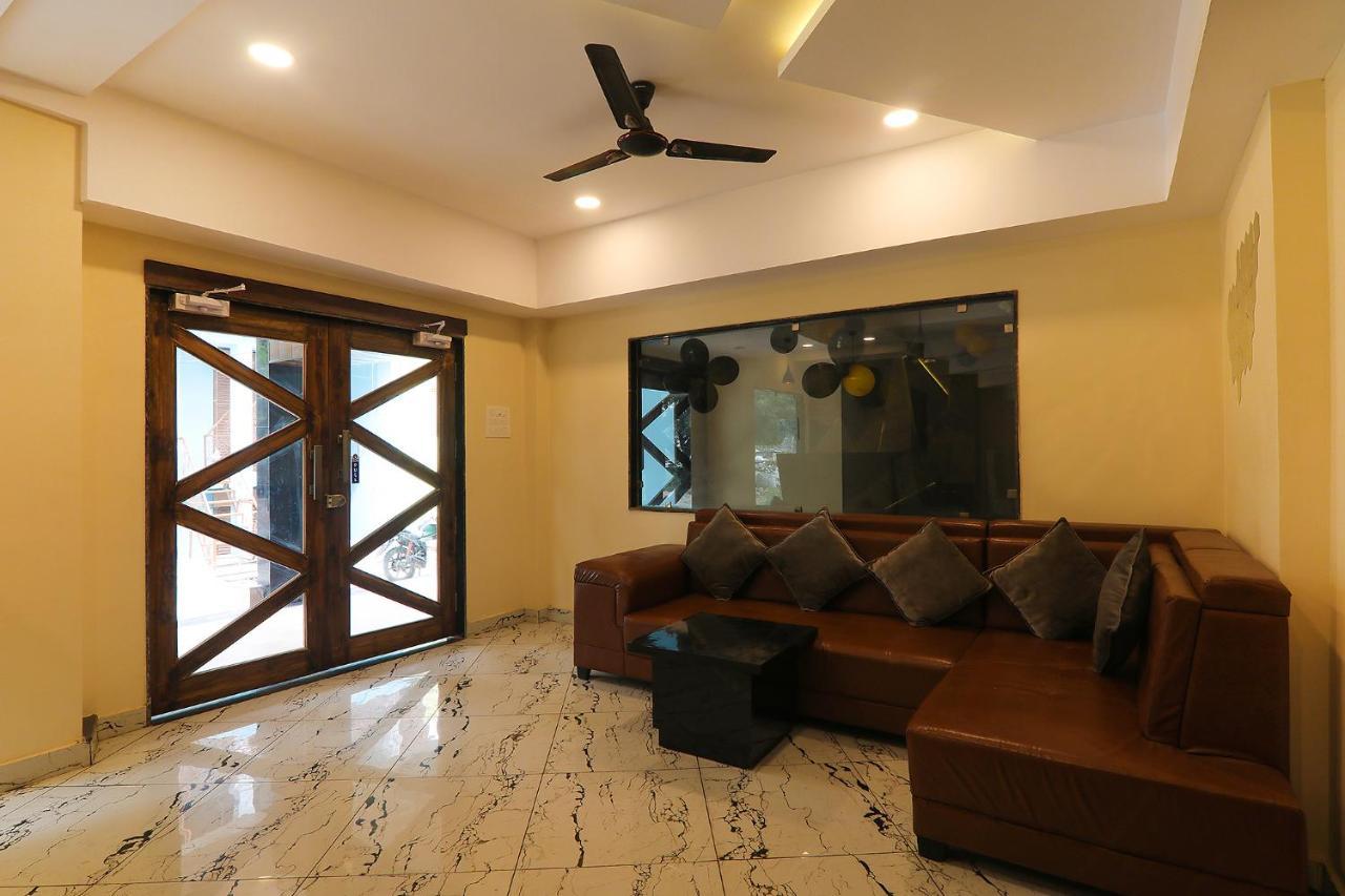 Fabhotel Blueark Lucknow Bagian luar foto